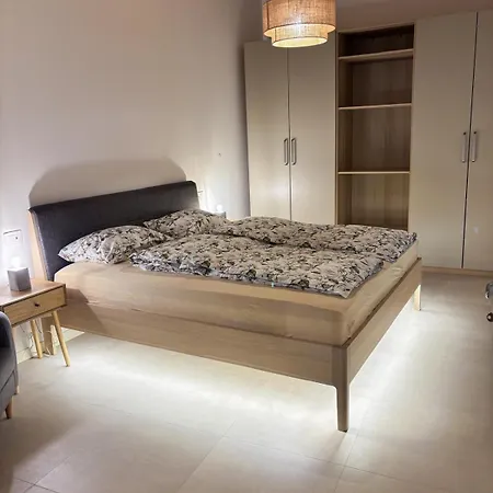 Mazzini Apartament *
